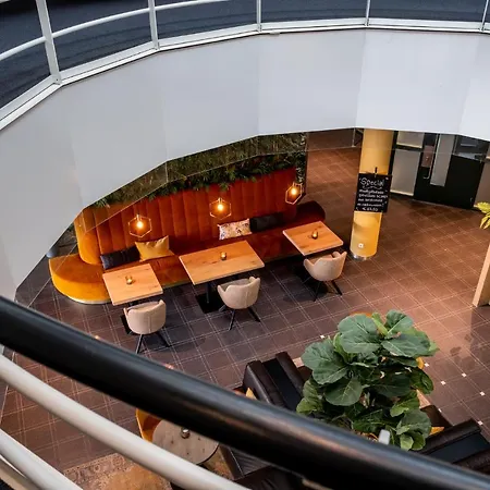 Nero Office & Cafe 4*