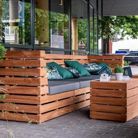 Nero Office & Cafe 4* Roarmond