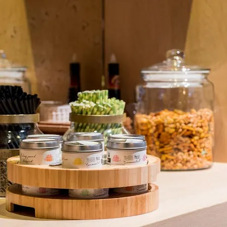 Nero Office & Cafe Апарт-отель Roarmond