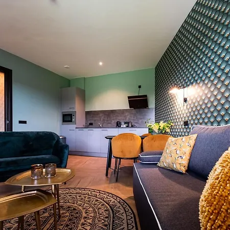 Nero Office & Cafe Apart-hotel 4*