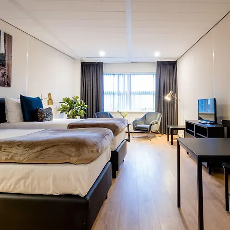 Nero Office & Cafe 4*