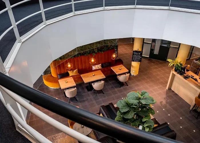 Nero Office & Cafe 4*