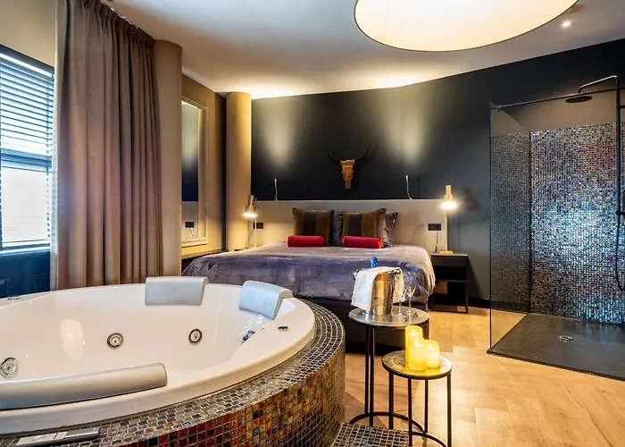 Nero Office & Cafe Aparthotel 4*