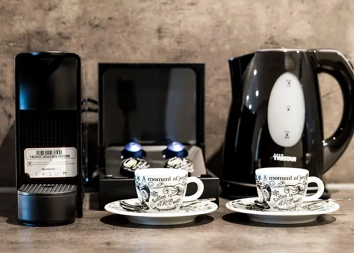 Nero Office & Cafe アパートホテル