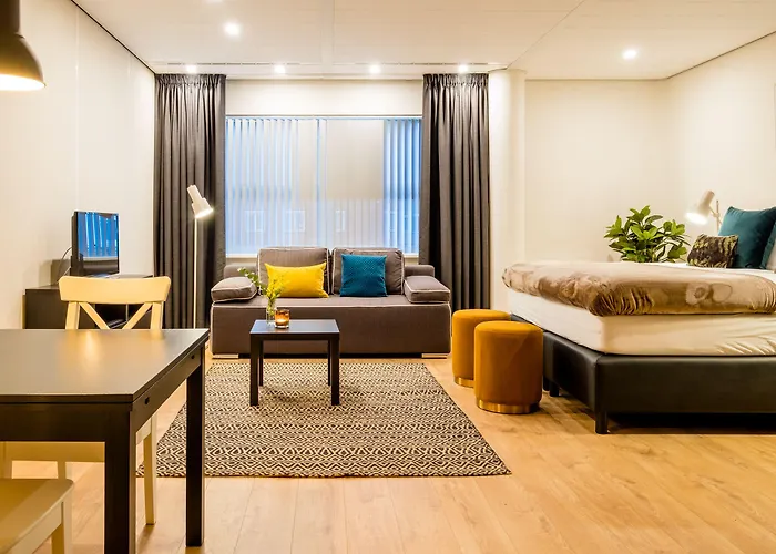 Aparthotel Nero Office & Cafe 4*