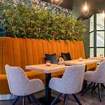 Nero Office & Cafe 4*