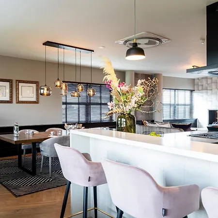 Aparthotel Nero Office & Cafe