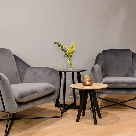 Aparthotel Nero Office & Cafe 4*