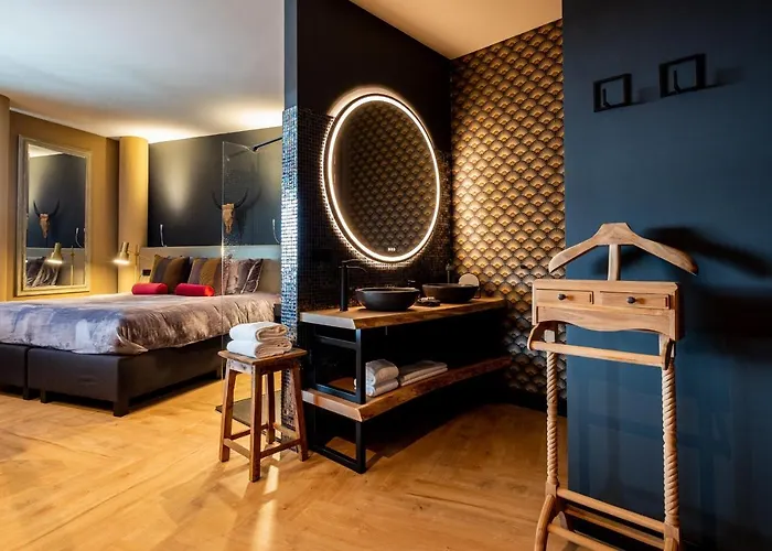 Nero Office & Cafe 4*