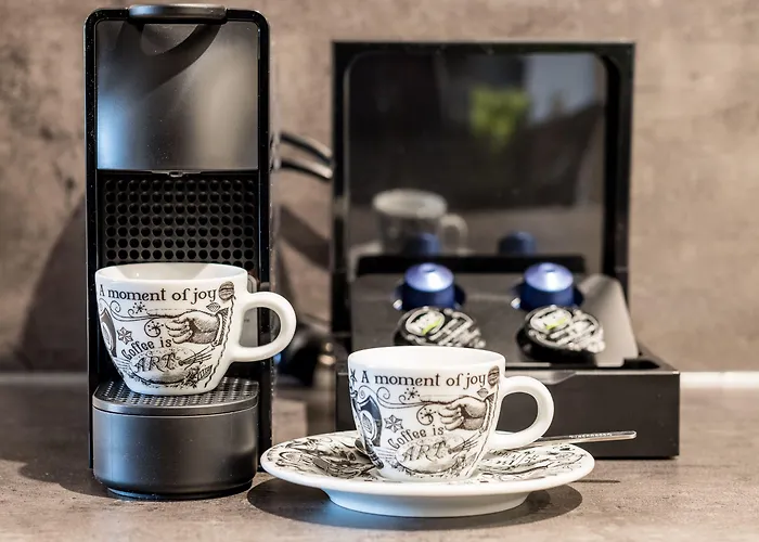 Nero Office & Cafe 4*